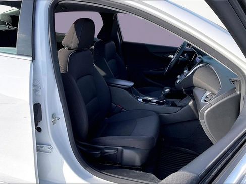 Used 2024 Chevrolet Malibu LS image 29