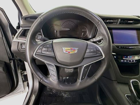 Used 2018 Cadillac XT5 Luxury image 13