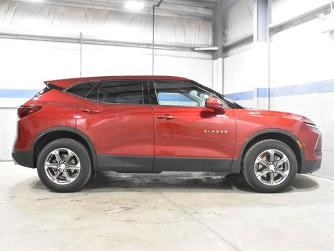 Used 2025 Chevrolet Blazer LT AWD/4WD image 29