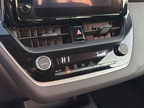 Used 2024 Toyota Corolla LE image 20