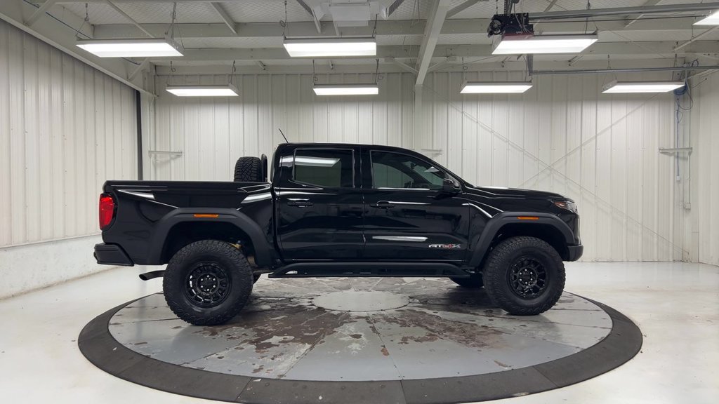 Used 2024 GMC Canyon AT4X w/ AT4X AEV Edition AWD/4WD image 9