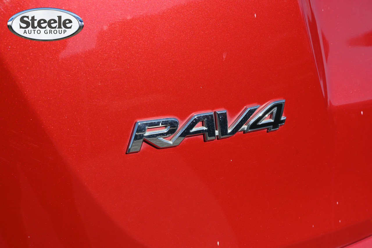 Used 2017 Toyota RAV4 LE FWD image 22