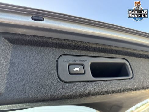 Used 2025 Honda Odyssey Elite image 46