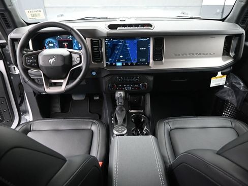 New 2026 Ford Bronco Outer Banks AWD/4WD image 40