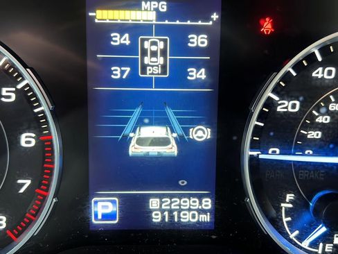 Used 2022 Subaru Ascent Limited w/ Technology Package image 12