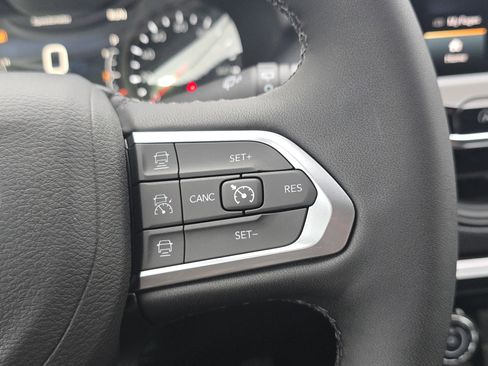 New 2026 Jeep Compass Limited image 7