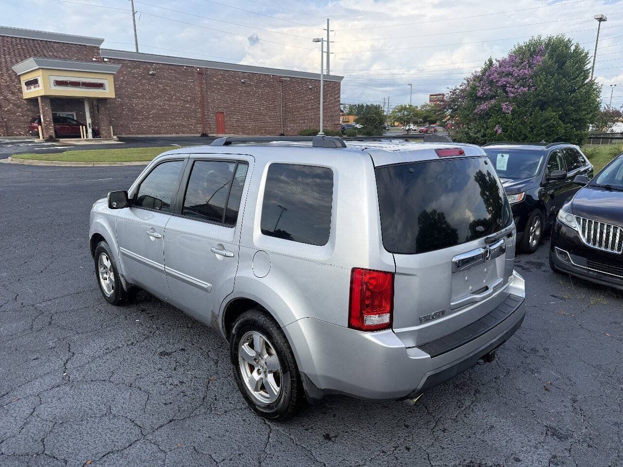 Used 2010 Honda Pilot EX-L image 13