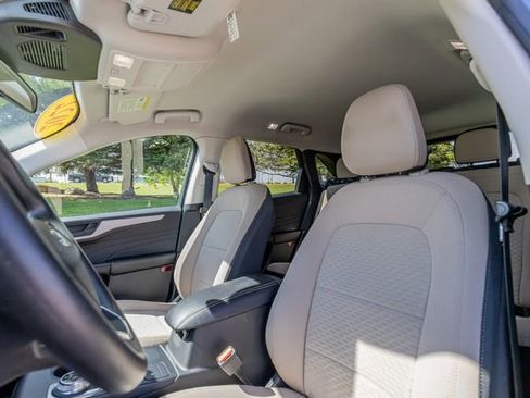 Used 2022 Ford Escape SE AWD/4WD image 13