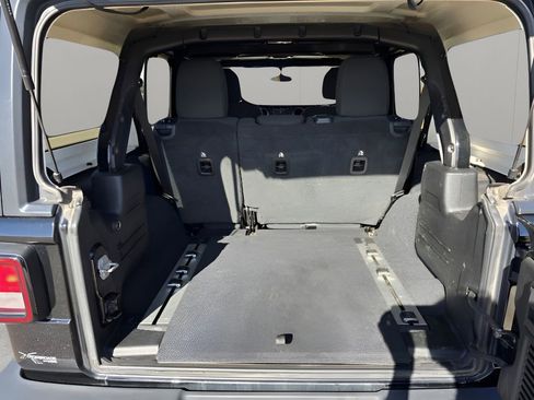 Used 2020 Jeep Wrangler Unlimited Sport image 30