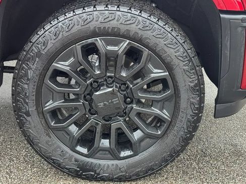 Used 2025 GMC Sierra 2500 AT4 AWD/4WD image 10