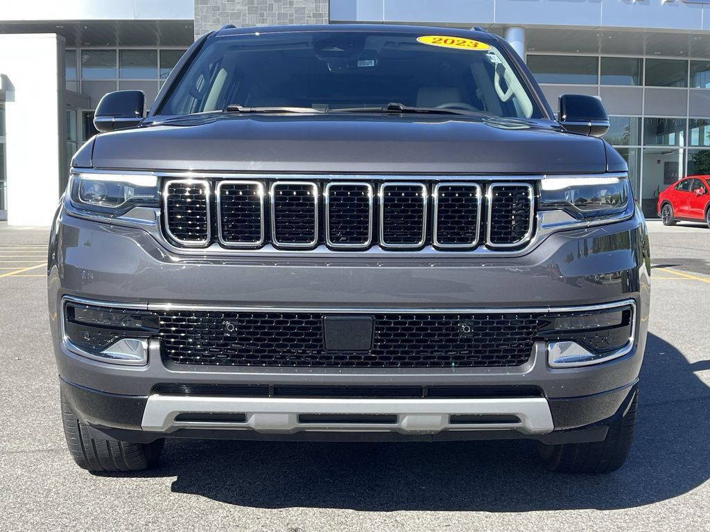 Used 2023 Jeep Wagoneer Series II w/ Premium Group I AWD/4WD image 14