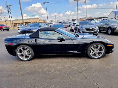 Used 2010 Chevrolet Corvette Convertible w/ Preferred Equipment Group image 17