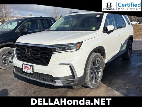 Used 2023 Honda Pilot Elite image 1
