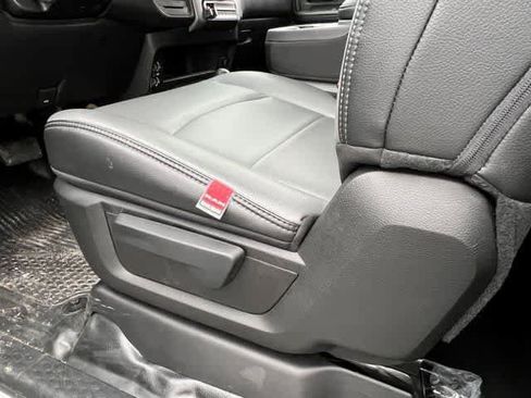 New 2024 RAM 5500 Tradesman image 9