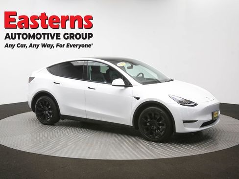 Used 2021 Tesla Model Y Long Range AWD/4WD image 42