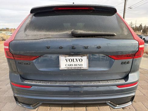 New 2026 Volvo XC60 B5 Ultra w/ Climate Package image 3