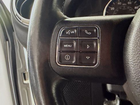 Used 2016 Jeep Wrangler Unlimited Sahara w/ Connectivity Group image 14