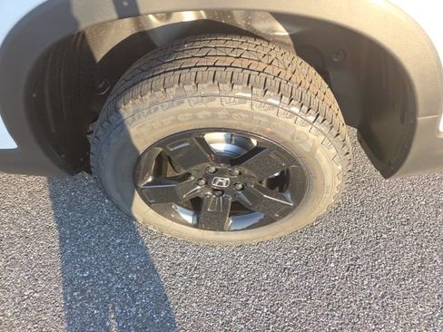 New 2026 Honda Ridgeline Black Edition image 11