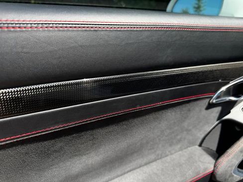 Used 2016 Porsche 911 image 19