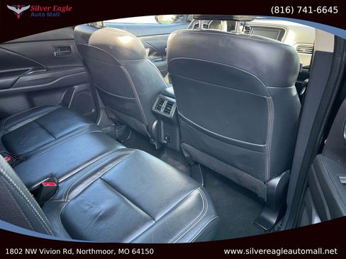 Used 2020 Mitsubishi Outlander SEL image 6