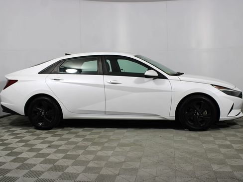 Used 2021 Hyundai Elantra SEL FWD image 28