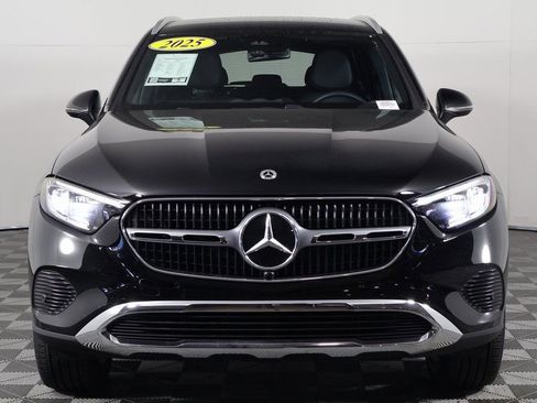 Certified 2025 Mercedes-Benz GLC 300 image 2