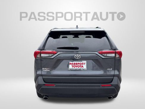Used 2025 Toyota RAV4 XLE FWD image 7