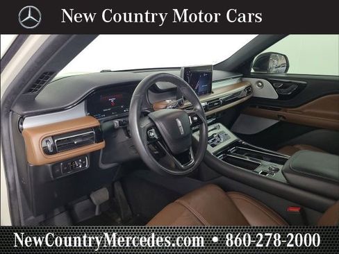 Used 2022 Lincoln Aviator Reserve w/ Equipment Group 201A RWD image 22