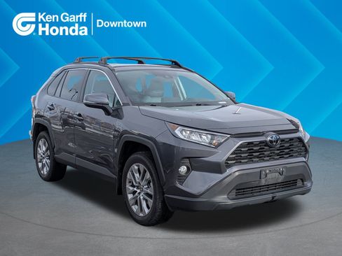 Used 2021 Toyota RAV4 XLE Premium image 1