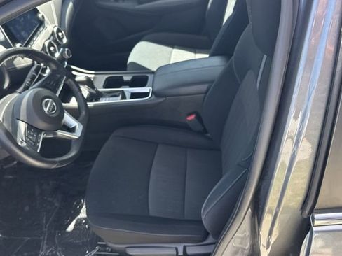 Used 2023 Nissan Sentra SV FWD image 15
