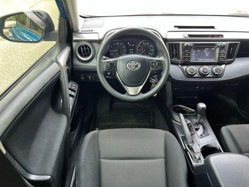 Used 2017 Toyota RAV4 LE w/ All Weather Liner Package FWD image 28