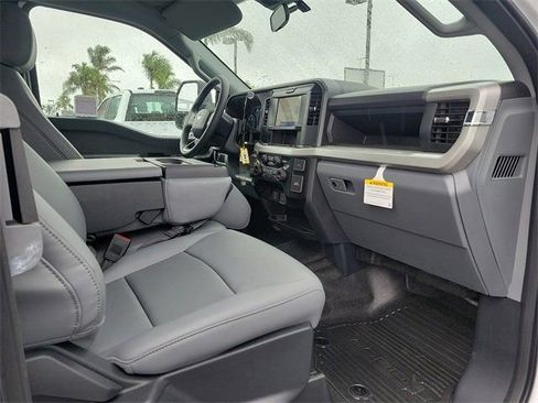 New 2026 Ford F350 XL w/ XL Chrome Package AWD/4WD image 15
