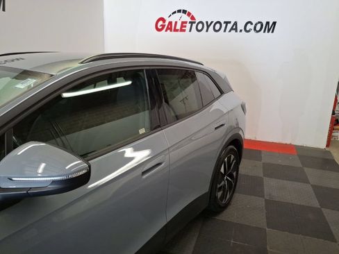 Used 2021 Volkswagen ID.4 Pro RWD image 10