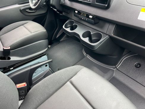 New 2025 Mercedes-Benz Sprinter 2500 image 13