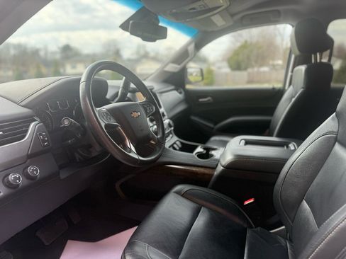 Used 2015 Chevrolet Suburban LT image 29