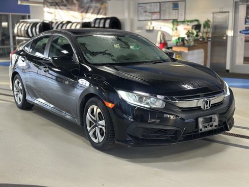 Used 2018 Honda Civic LX image 3
