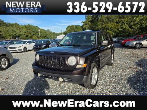 Used 2014 Jeep Patriot Latitude image 1