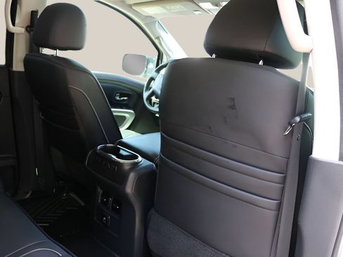 Used 2018 Nissan Titan PRO-4X AWD/4WD image 18