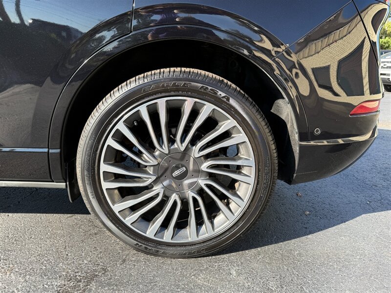 Used 2020 Lincoln Corsair Reserve w/ Equipment Group 202A AWD/4WD image 27