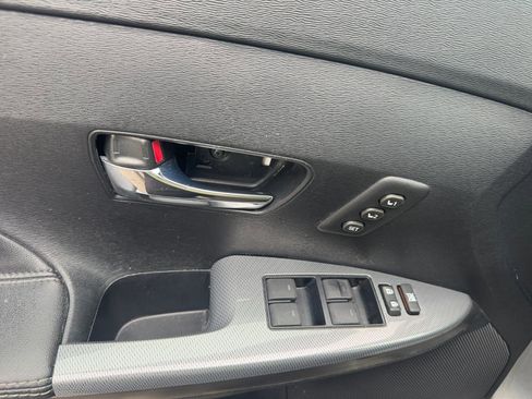 Used 2015 Toyota Venza XLE FWD image 18