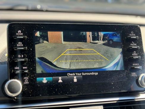 Used 2019 Honda Accord Sport image 16