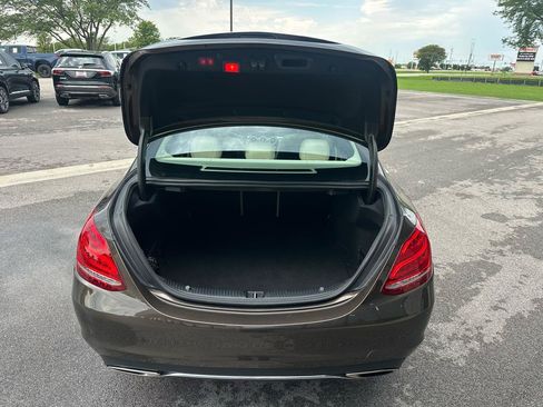 Used 2017 Mercedes-Benz C 300 4MATIC Sedan image 17