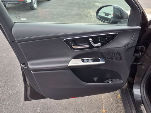 Used 2023 Mercedes-Benz GLC 300 4MATIC image 18