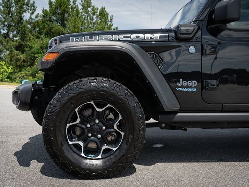 Used 2021 Jeep Wrangler Unlimited Rubicon 4xe w/ Cold Weather Group AWD/4WD image 4