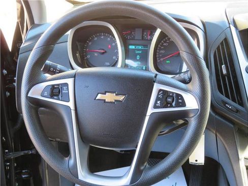 Used 2016 Chevrolet Equinox LT image 9