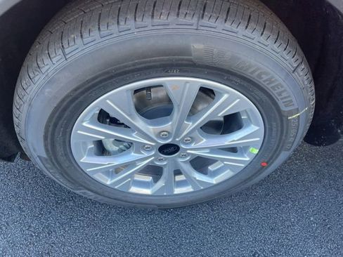 New 2026 Ford Escape Active image 9