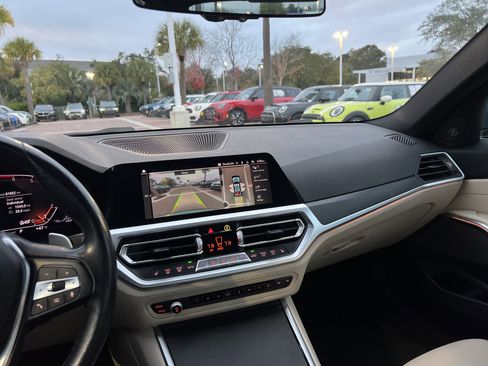 Used 2020 BMW 330i xDrive Sedan w/ Executive Package image 30