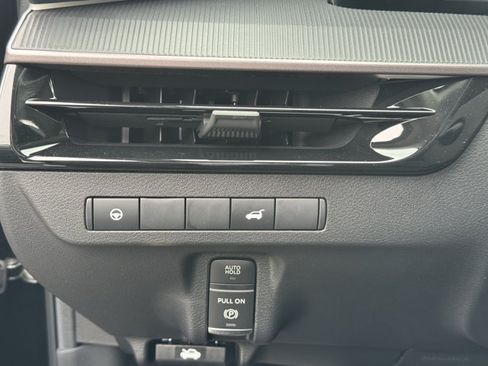New 2026 Nissan Murano SV AWD/4WD image 13