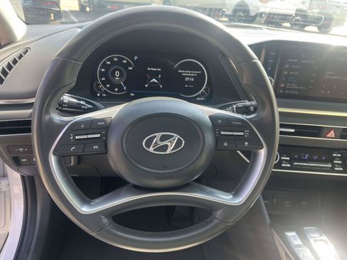 Used 2023 Hyundai Sonata SEL w/ Convenience Package FWD image 12