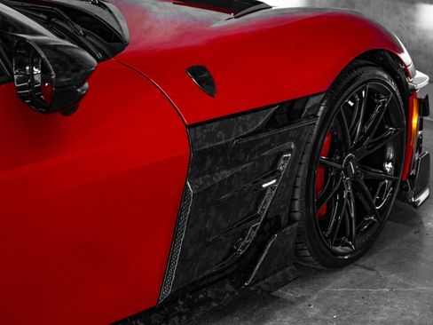 Used 2025 Ferrari 12Cilindri RWD image 31